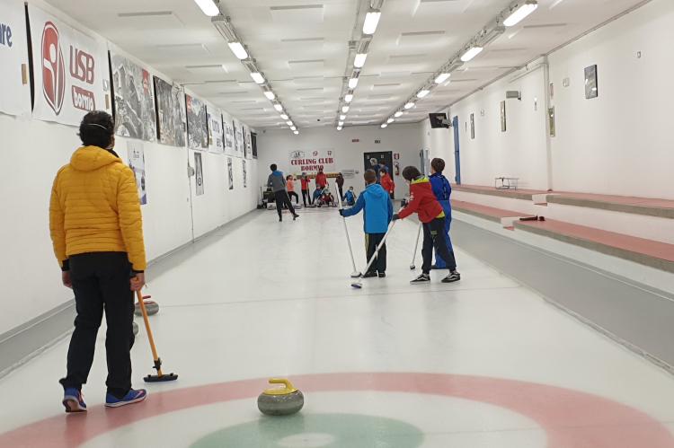 curling